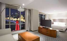 Bund South Harbour View 4*